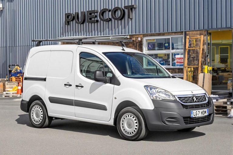 Dimensions pneus Peugeot Partner 1.9 D et 1.6 HDI utilitaires.jpg