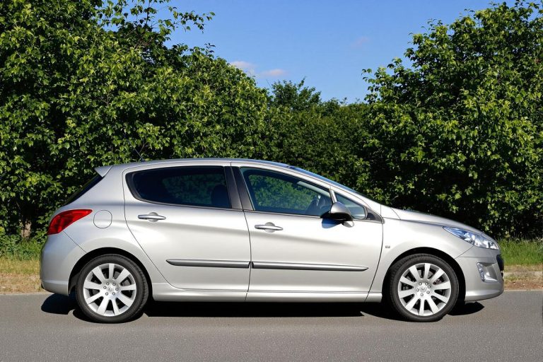 Dimensions pneus peugeot 308 1.6 hdi et sw 2010.jpg