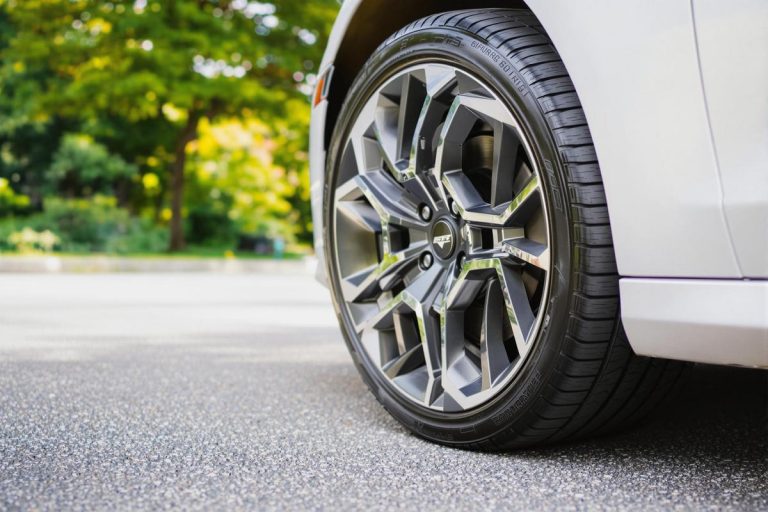 Pneu 205 60 r15 pas cher : guide d'achat et conseils.jpg