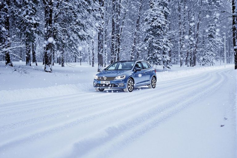 Pneu hiver 215 45 r17 : sécurité et performance assurées.jpg