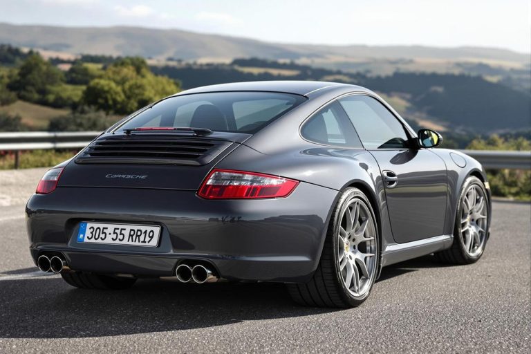 Pneus adaptés pour porsche 997 carrera 4s : tailles idéales.jpg