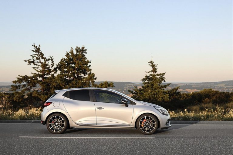 Taille et dimensions pneus clio 3 1.2 essence.jpg