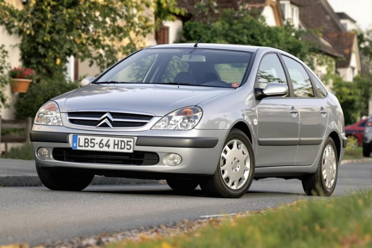 Taille et dimensions pneus xsara 2.0 HDI 90 2003.jpg