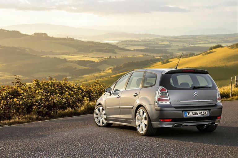 Taille et dimensions pneus xsara picasso 1.6 hdi 110.jpg