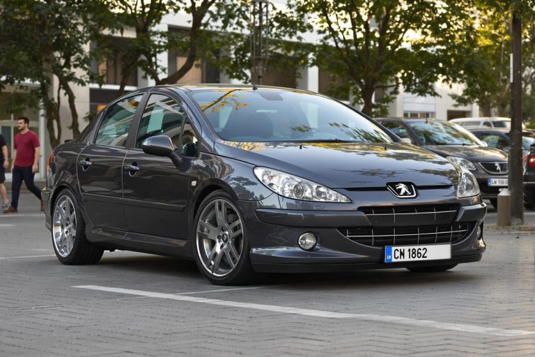 Taille pneu pour Peugeot 607 2.2 HDI : guide pratique.jpg