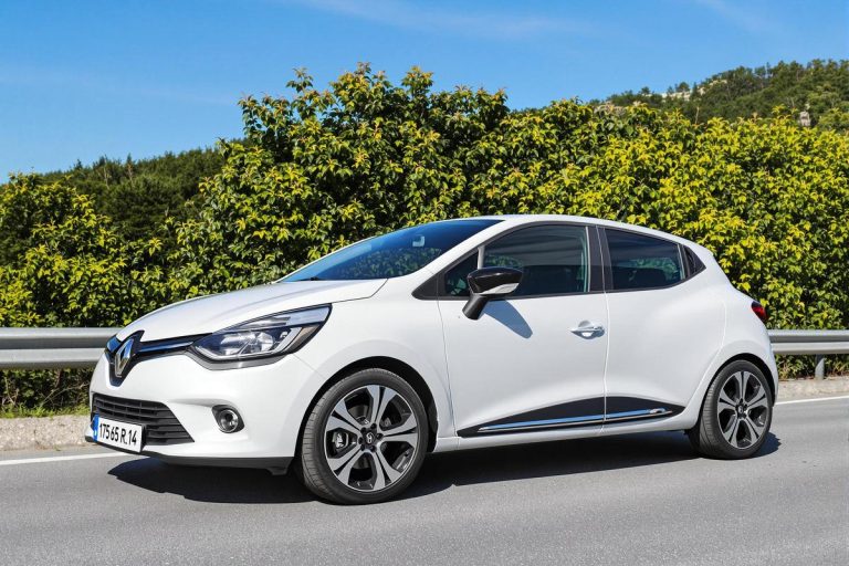 Taille pneus clio 2 phase 2 1.2 essence : guide complet.jpg